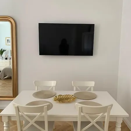 Old Towne Vibes Apartment Warsaw