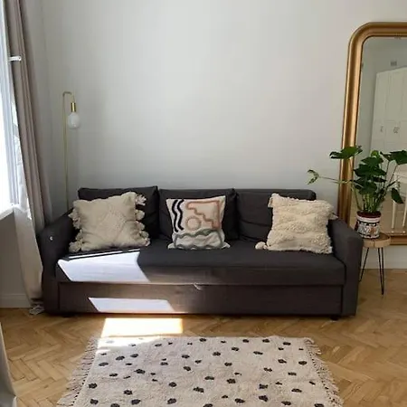 Old Towne Vibes Apartment